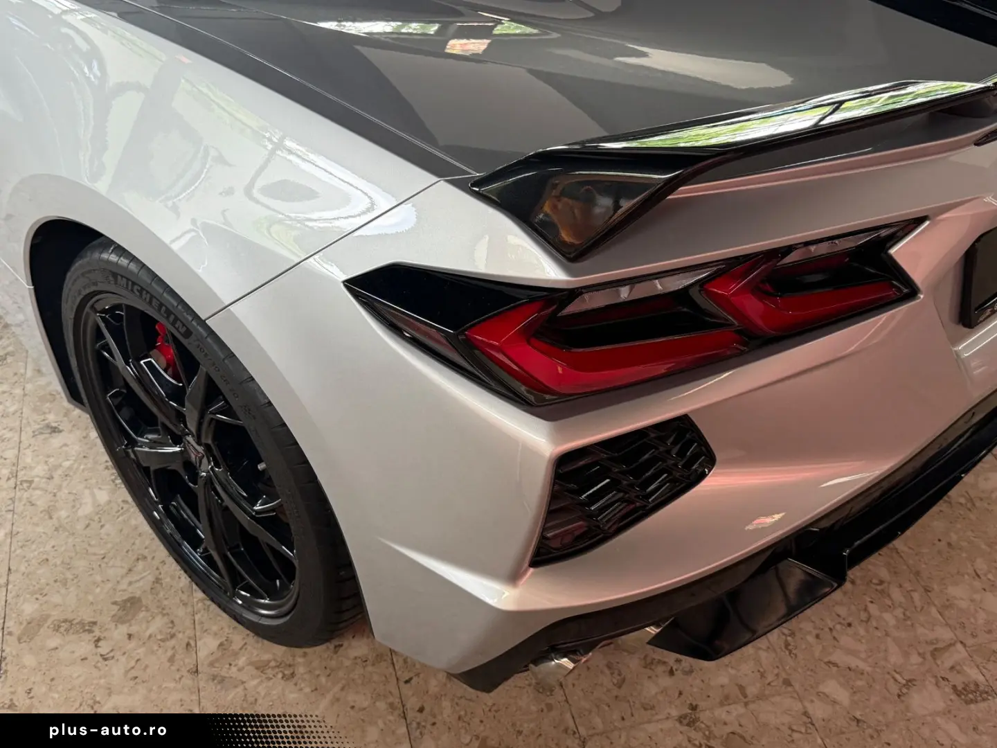 CORVETTE C8 Stingray Coupe Targa 3 LT  UNFALLFREI  17TKM