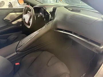 CORVETTE C8 Stingray Coupe Targa 3 LT  UNFALLFREI  17TKM