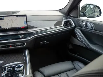 BMW X6 40d M-Sport Pro LUFT MASSAGE PANO-SKY AUX.HEAT
