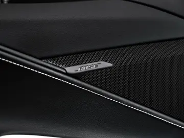 CORVETTE C8 Stingray BOSE