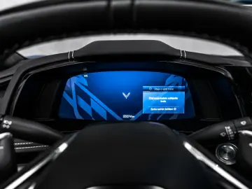 CORVETTE C8 Stingray BOSE