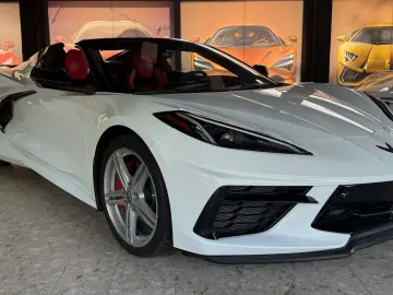 CORVETTE C8 6.2 V8 Stingray Cabrio  2LT  TOP ZUSTAND
