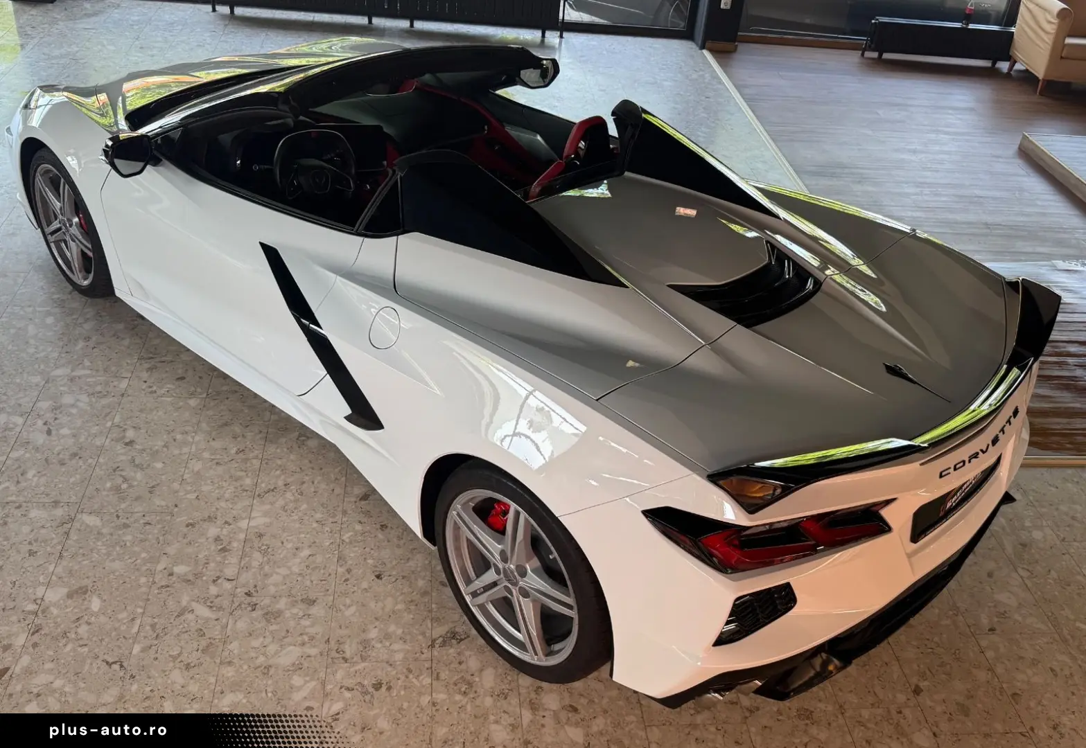 CORVETTE C8 6.2 V8 Stingray Cabrio  2LT  TOP ZUSTAND