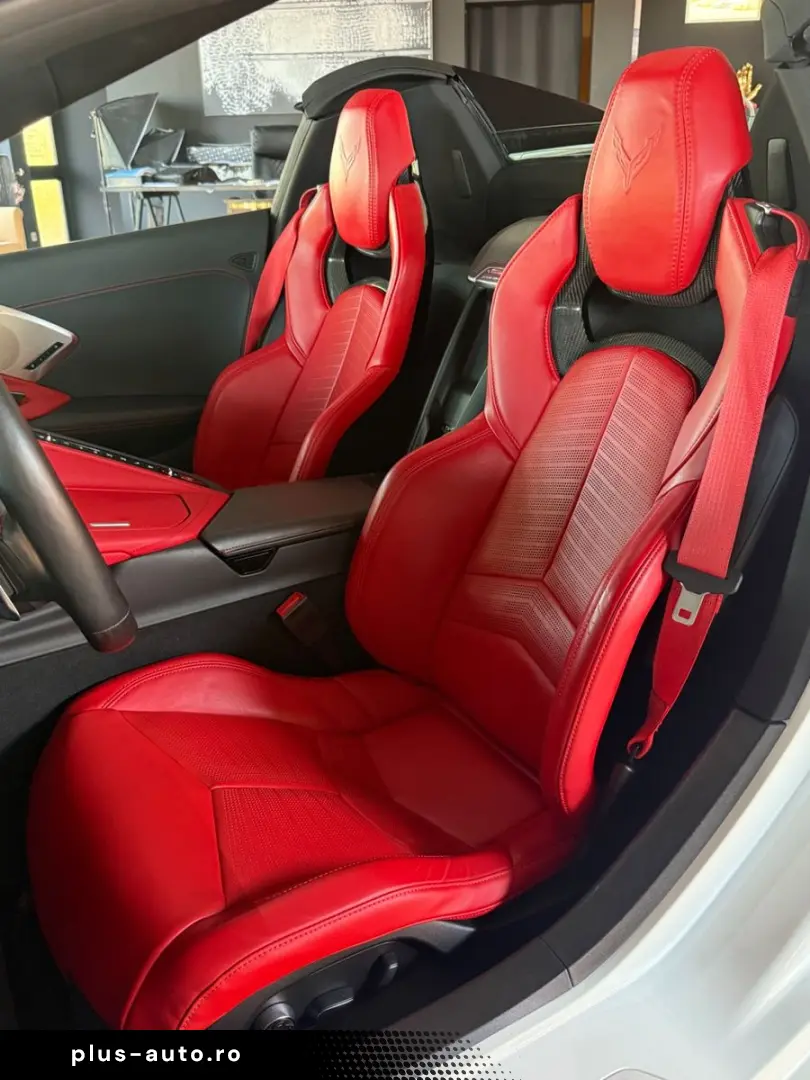 CORVETTE C8 6.2 V8 Stingray Cabrio  2LT  TOP ZUSTAND