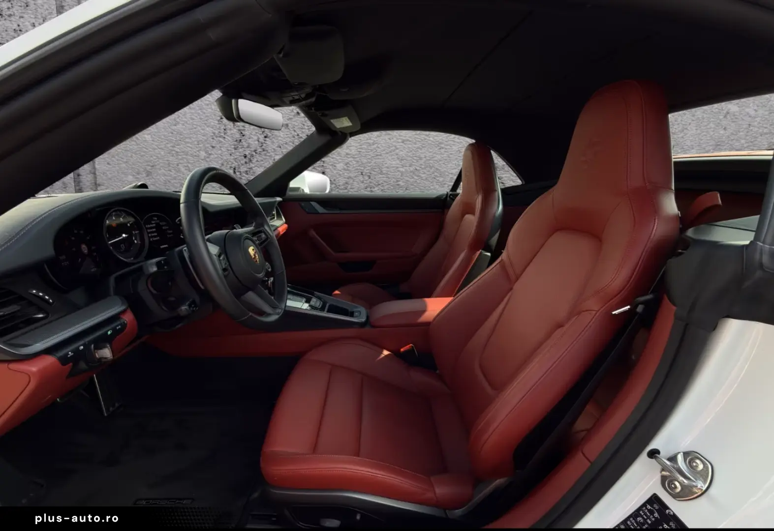 Porsche 992 911 Carrera Cabriolet Sportabgas