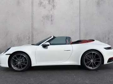 Porsche 992 911 Carrera Cabriolet Sportabgas