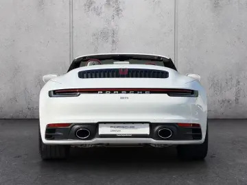 Porsche 992 911 Carrera Cabriolet Sportabgas