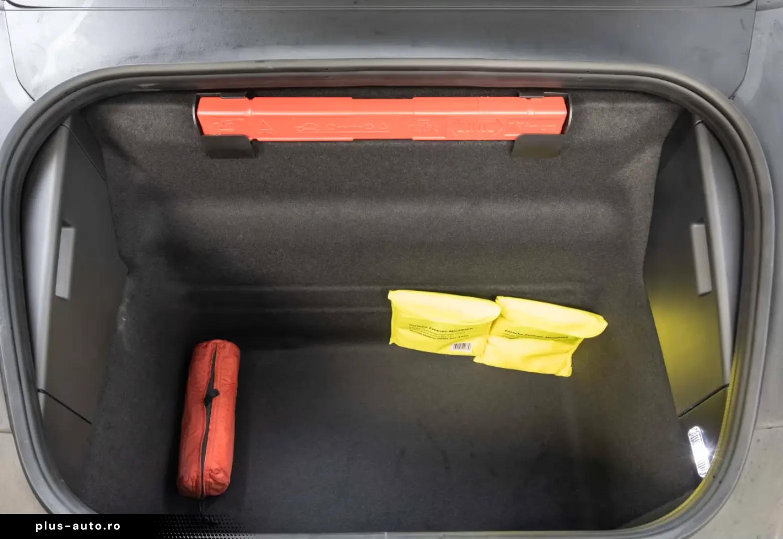 Porsche 992 .2 Carrera Cab. Lift 360 Bose