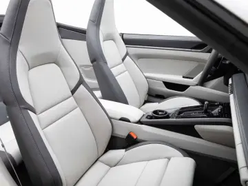 Porsche 992 .2 Carrera Cab. Lift 360 Bose