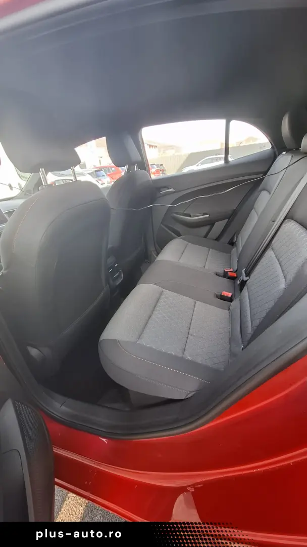 MG3 HEV 5 usi Exclusive 1.5L PFI HEV 194 CP AT