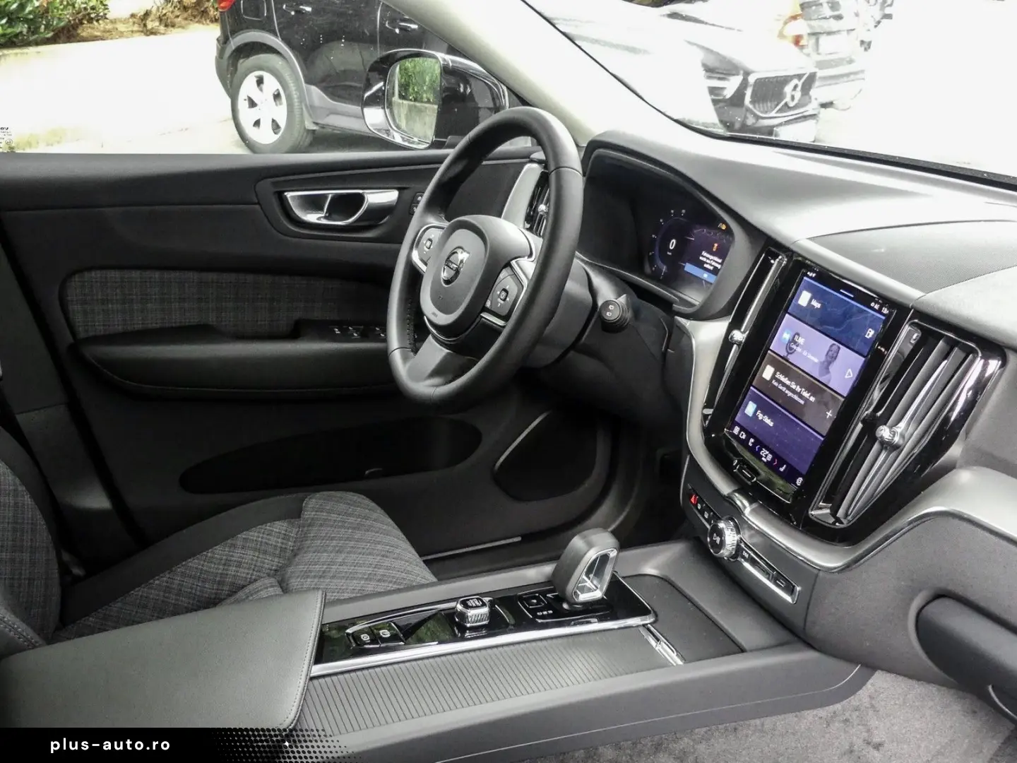 VOLVO XC60 T6 Core Recharge Plug-In Hybrid AWD Geartro