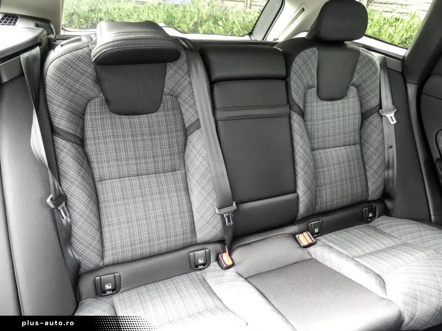 VOLVO XC60 T6 Core Recharge Plug-In Hybrid AWD Geartro