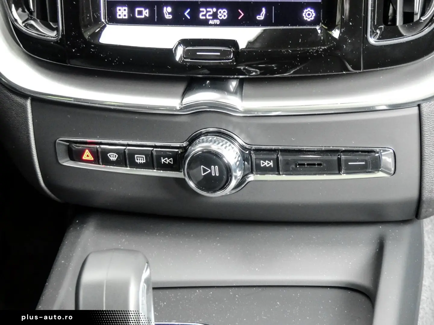 VOLVO XC60 T6 Core Recharge Plug-In Hybrid AWD Geartro