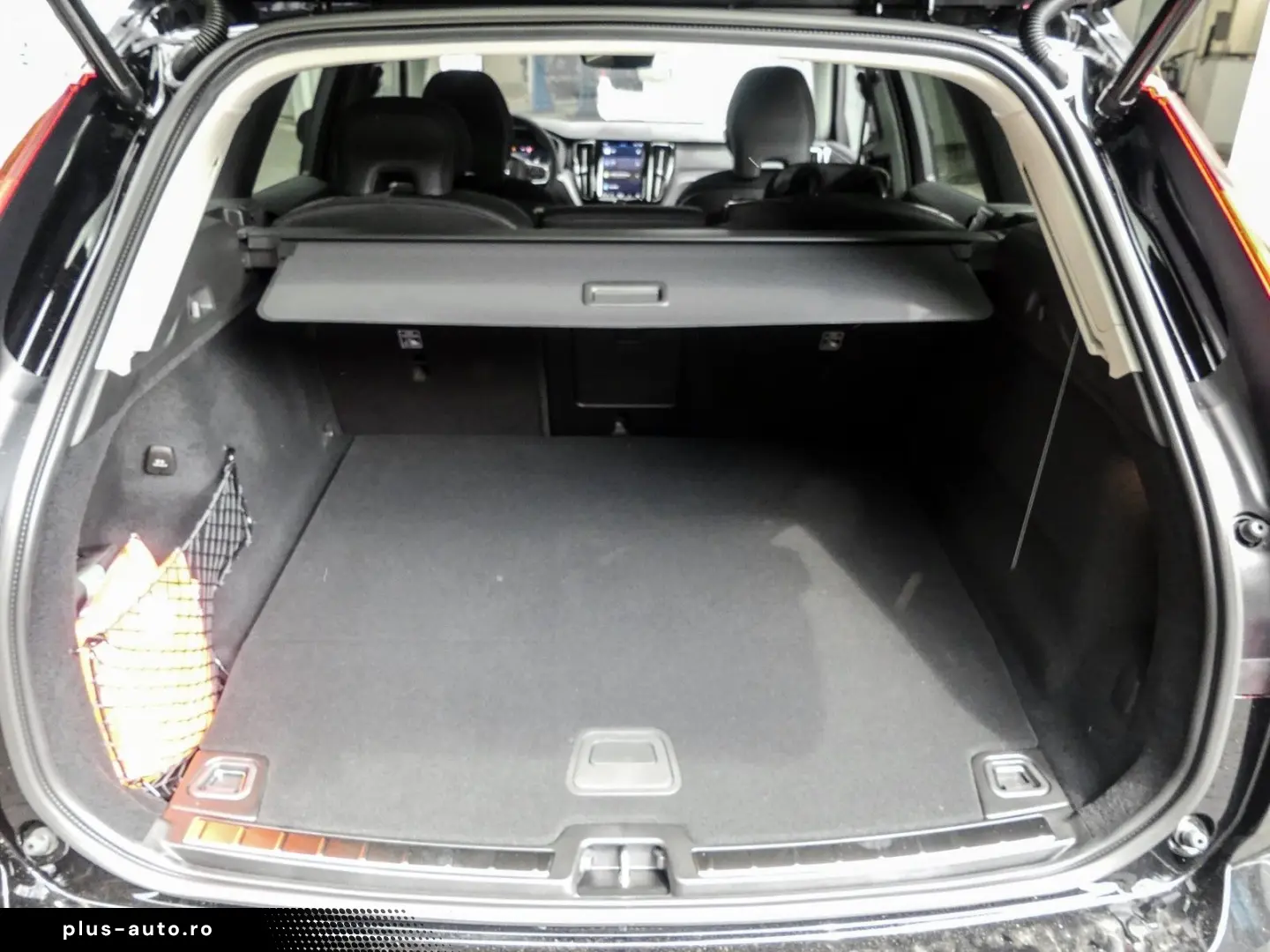 VOLVO XC60 T6 Core Recharge Plug-In Hybrid AWD Geartro