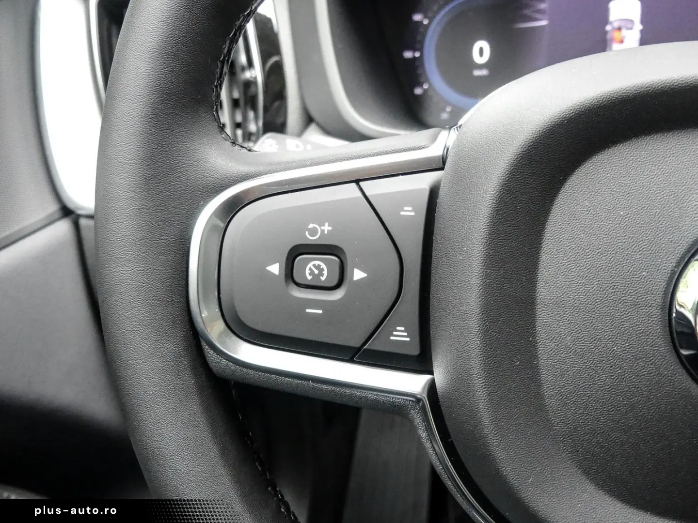 VOLVO XC60 T6 Core Recharge Plug-In Hybrid AWD Geartro