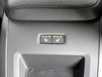 VOLVO XC60 T6 Core Recharge Plug-In Hybrid AWD Geartro