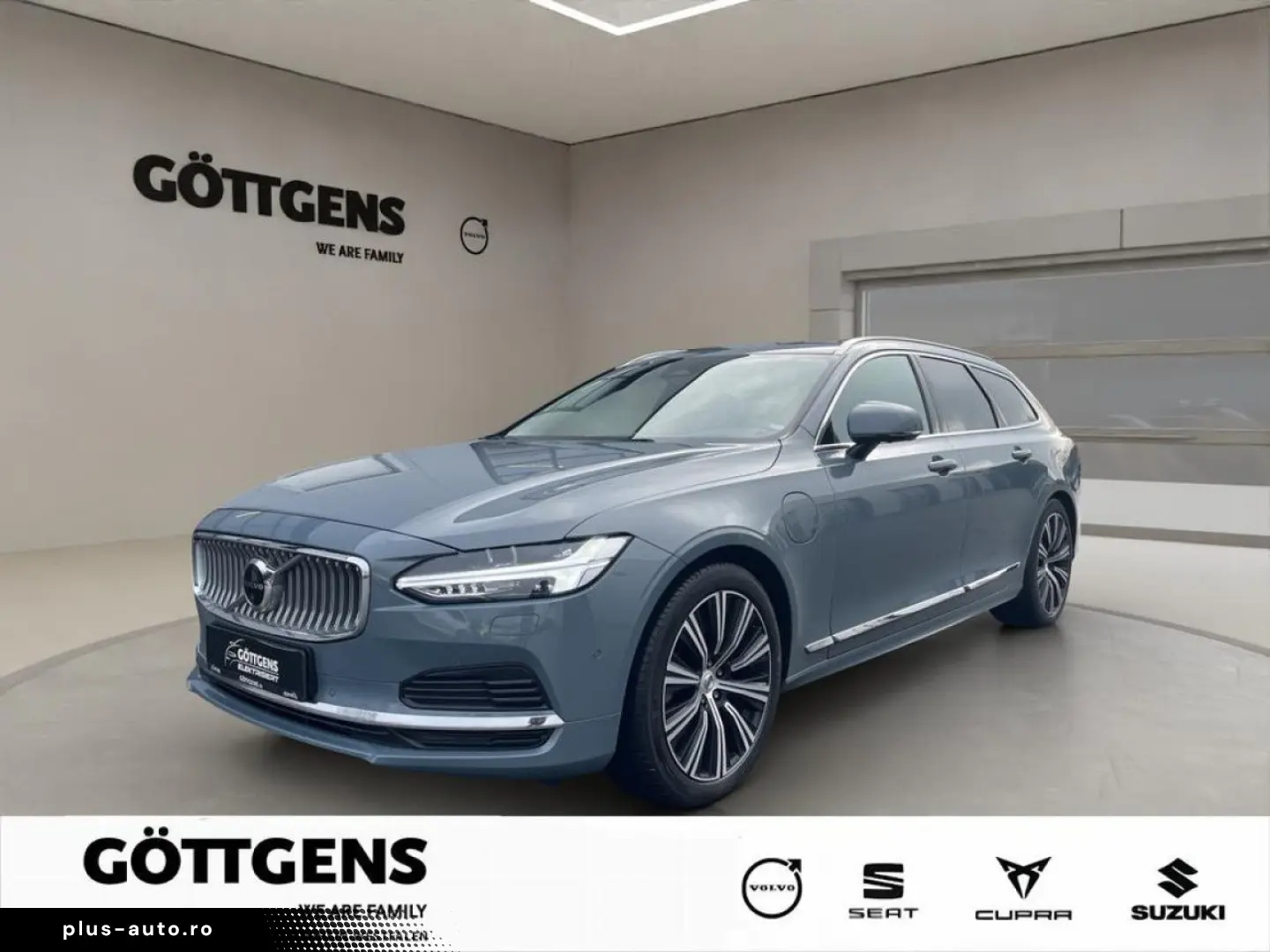 VOLVO V90 T8 AWD Plus Bright PANO 360  LED NAVI 19LM