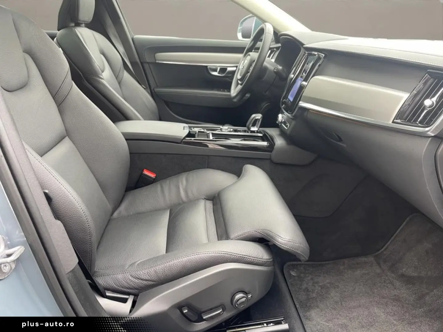 VOLVO V90 T8 AWD Plus Bright PANO 360  LED NAVI 19LM