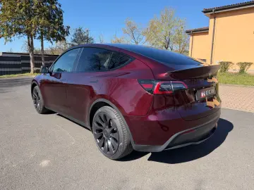 TESLA Model Y Long Range Dual Motor AWD R21 96 8% SOH