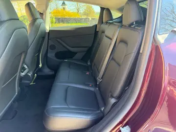 TESLA Model Y Long Range Dual Motor AWD R21 96 8% SOH