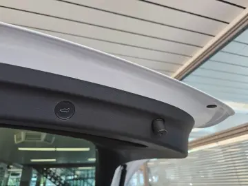 TESLA Model Y Longe Range Allrad Leder Kamera Panodach