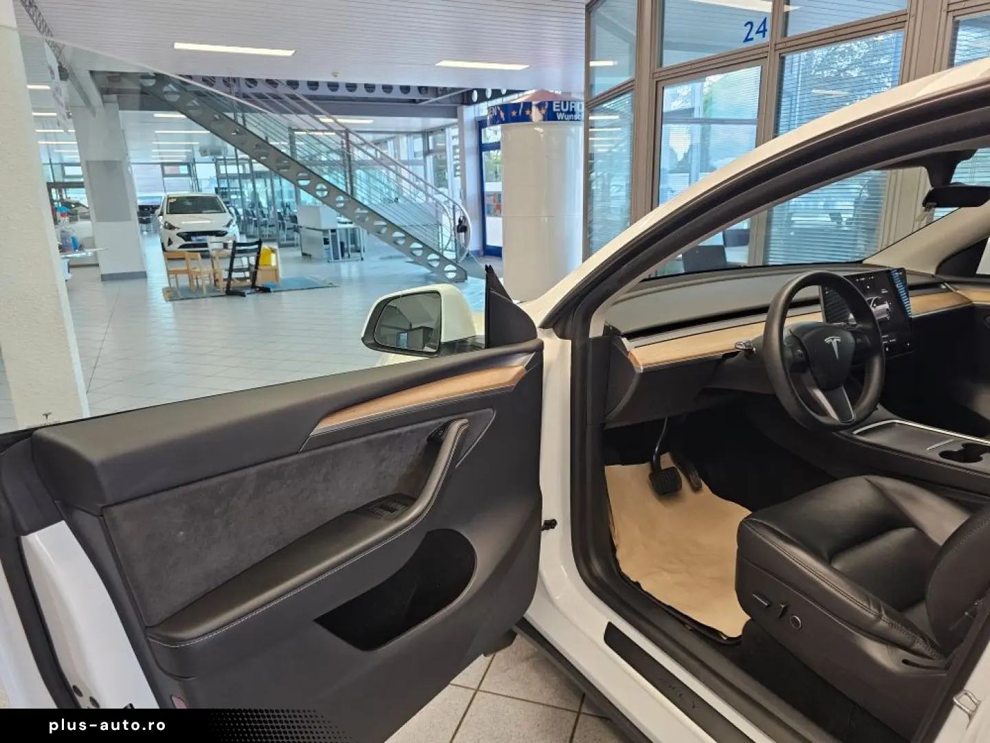 TESLA Model Y Longe Range Allrad Leder Kamera Panodach