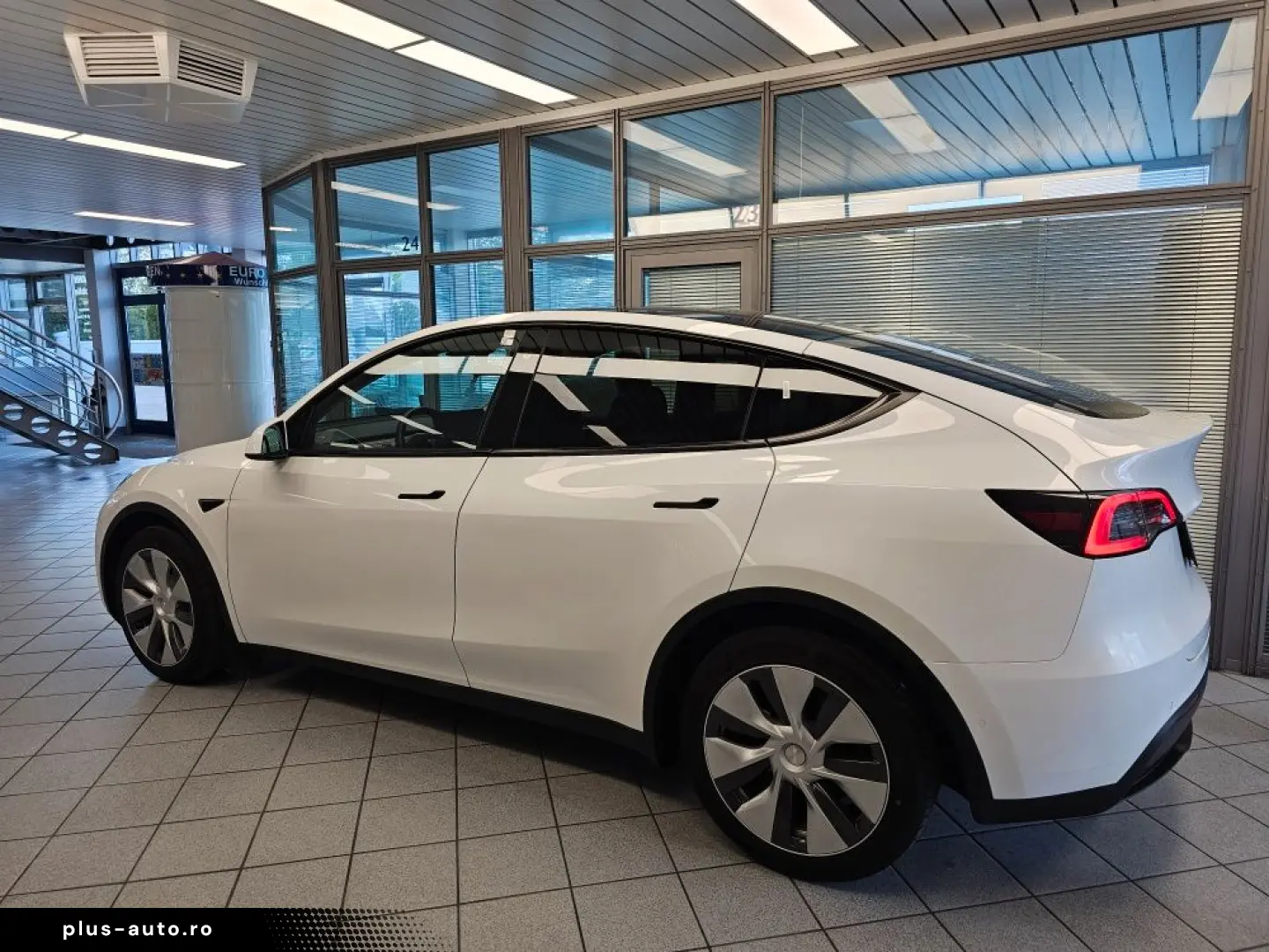 TESLA Model Y Longe Range Allrad Leder Kamera Panodach