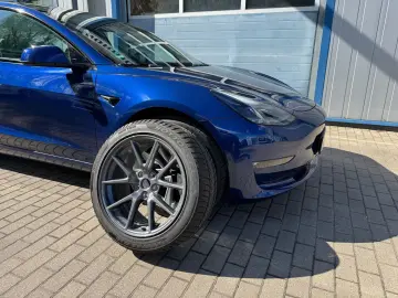 TESLA Model 3 Long Range Dual AWD   EAP   8fachbereift