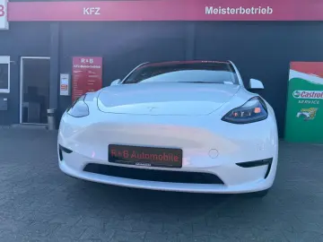 TESLA Model Y Long Range Dual AWD 360Kamera 1xHand Übe