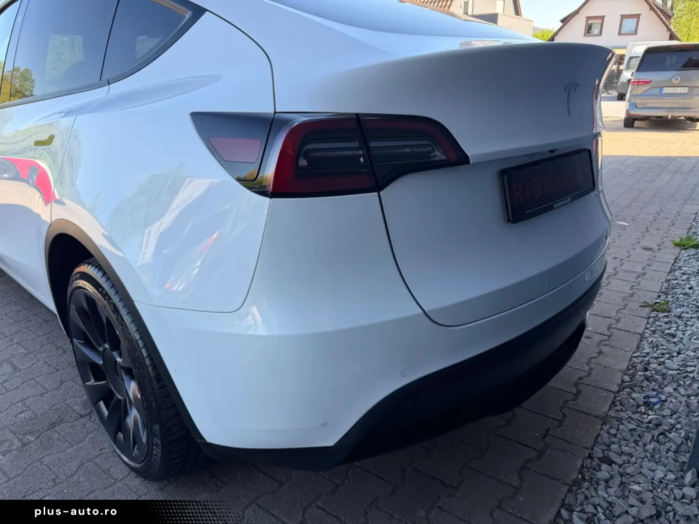 TESLA Model Y Long Range Dual AWD 360Kamera 1xHand Übe