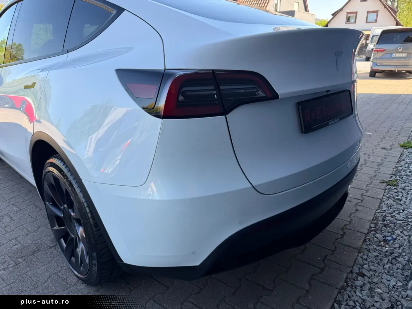 TESLA Model Y Long Range Dual AWD 360Kamera 1xHand Übe
