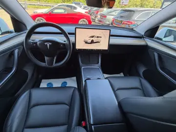 TESLA Model Y Long Range Dual AWD 360Kamera 1xHand Übe
