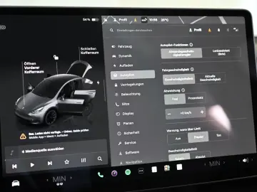TESLA Model Y Long Range Dual AWD Pano ACC 20