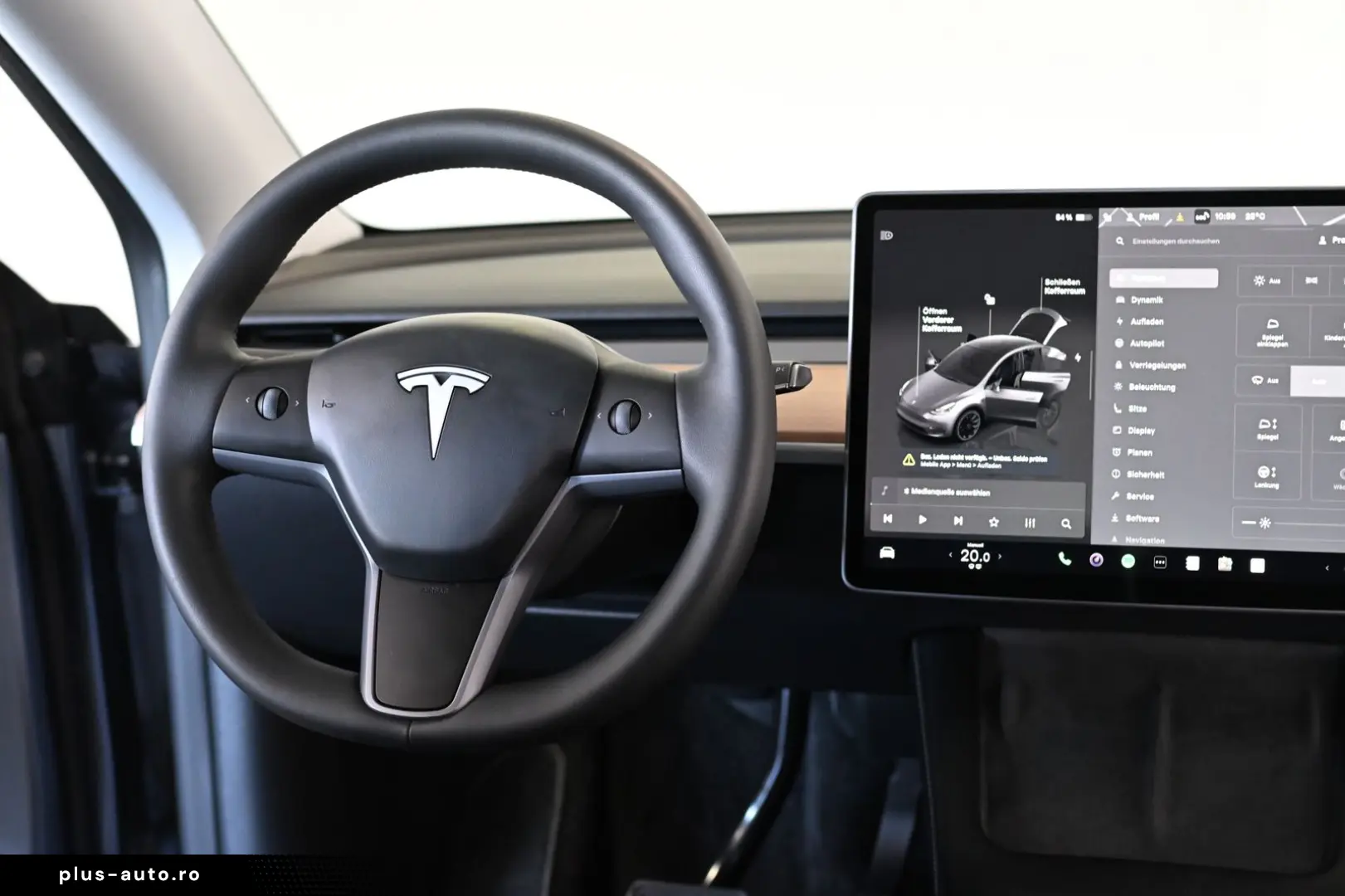 TESLA Model Y Long Range Dual AWD Pano ACC 20