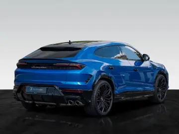 LAMBORGHINI Urus SE   Akrapovic   Carbon Interior