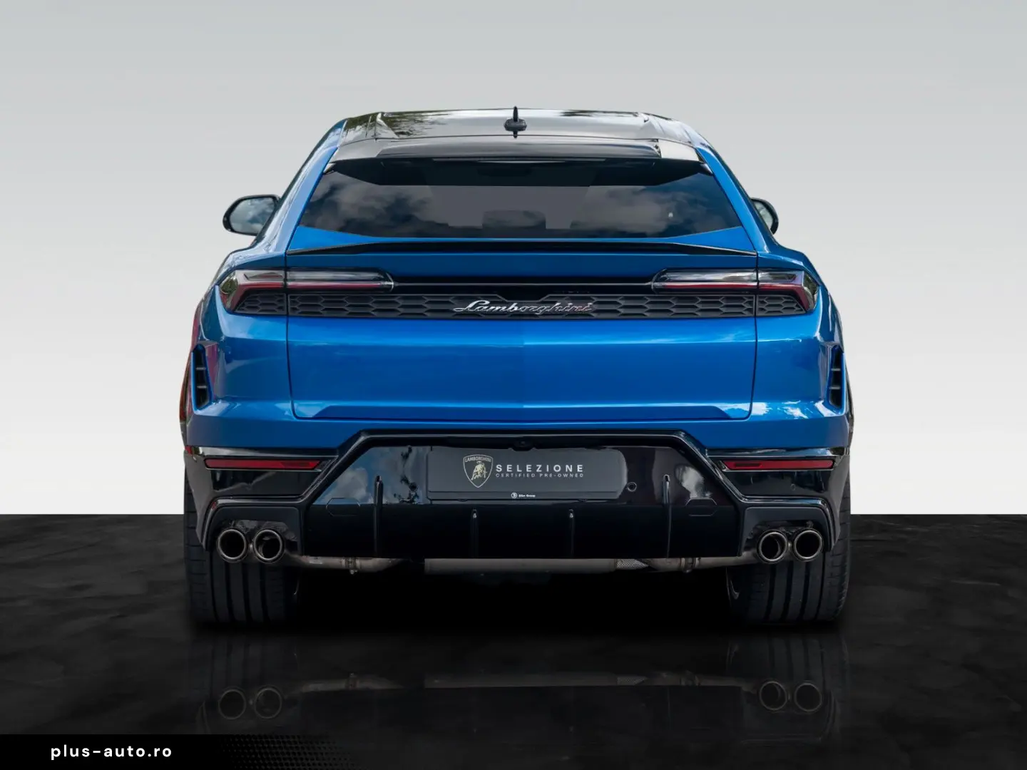 LAMBORGHINI Urus SE   Akrapovic   Carbon Interior