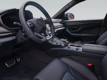 LAMBORGHINI Urus SE   Akrapovic   Carbon Interior
