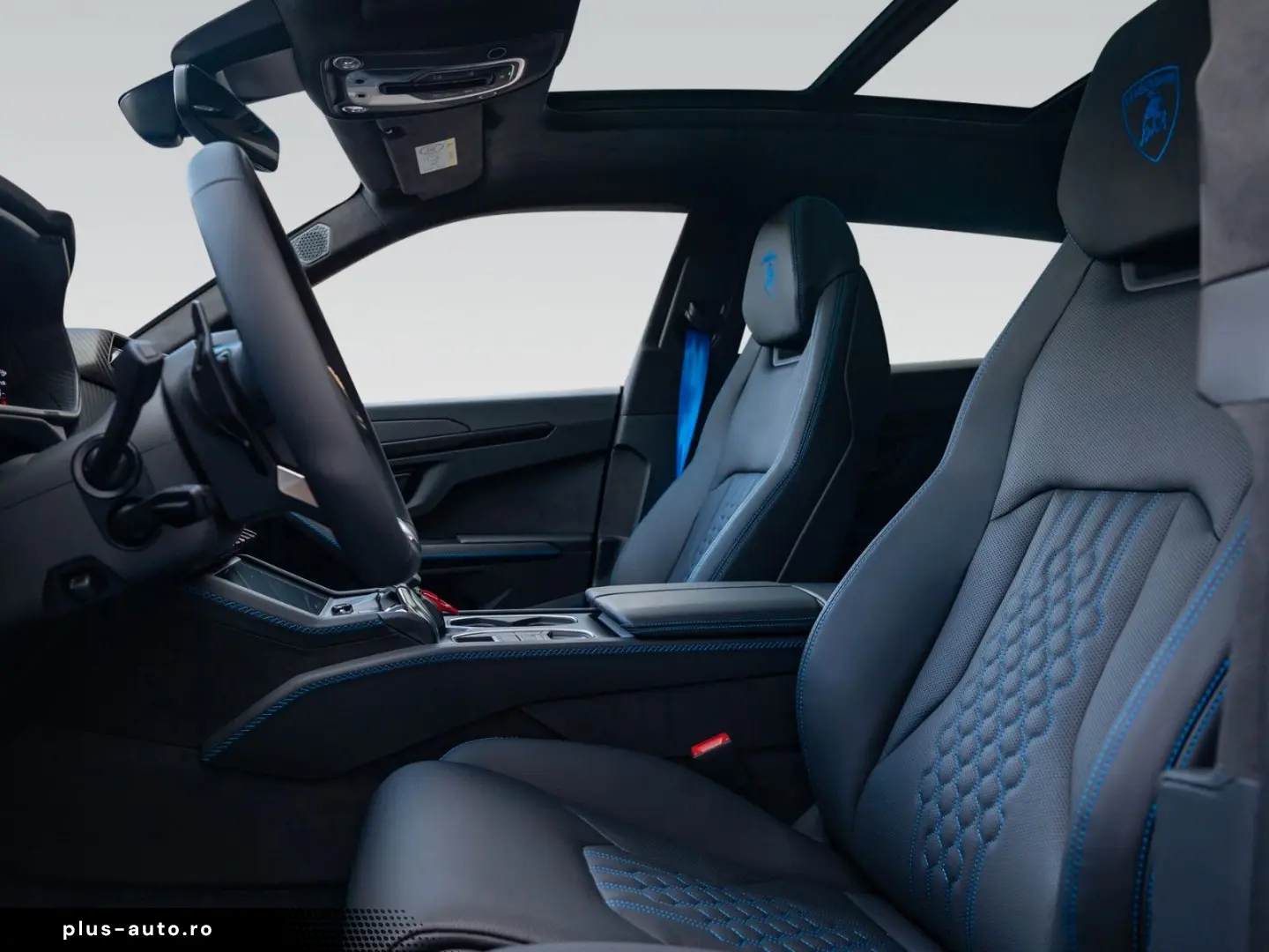 LAMBORGHINI Urus SE   Akrapovic   Carbon Interior
