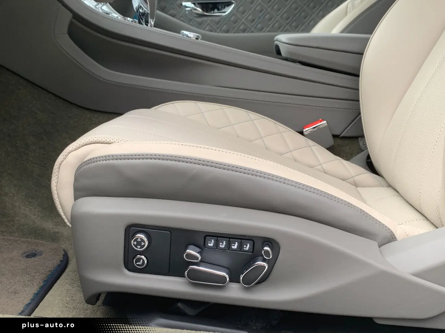 BENTLEY Continental GTC MULLINER Carbon Nachtsicht B&O