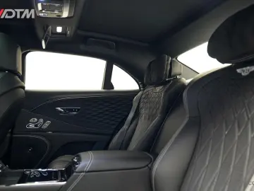 BENTLEY Flying Spur 6.0 W12 Mulliner   Black Line   Illu