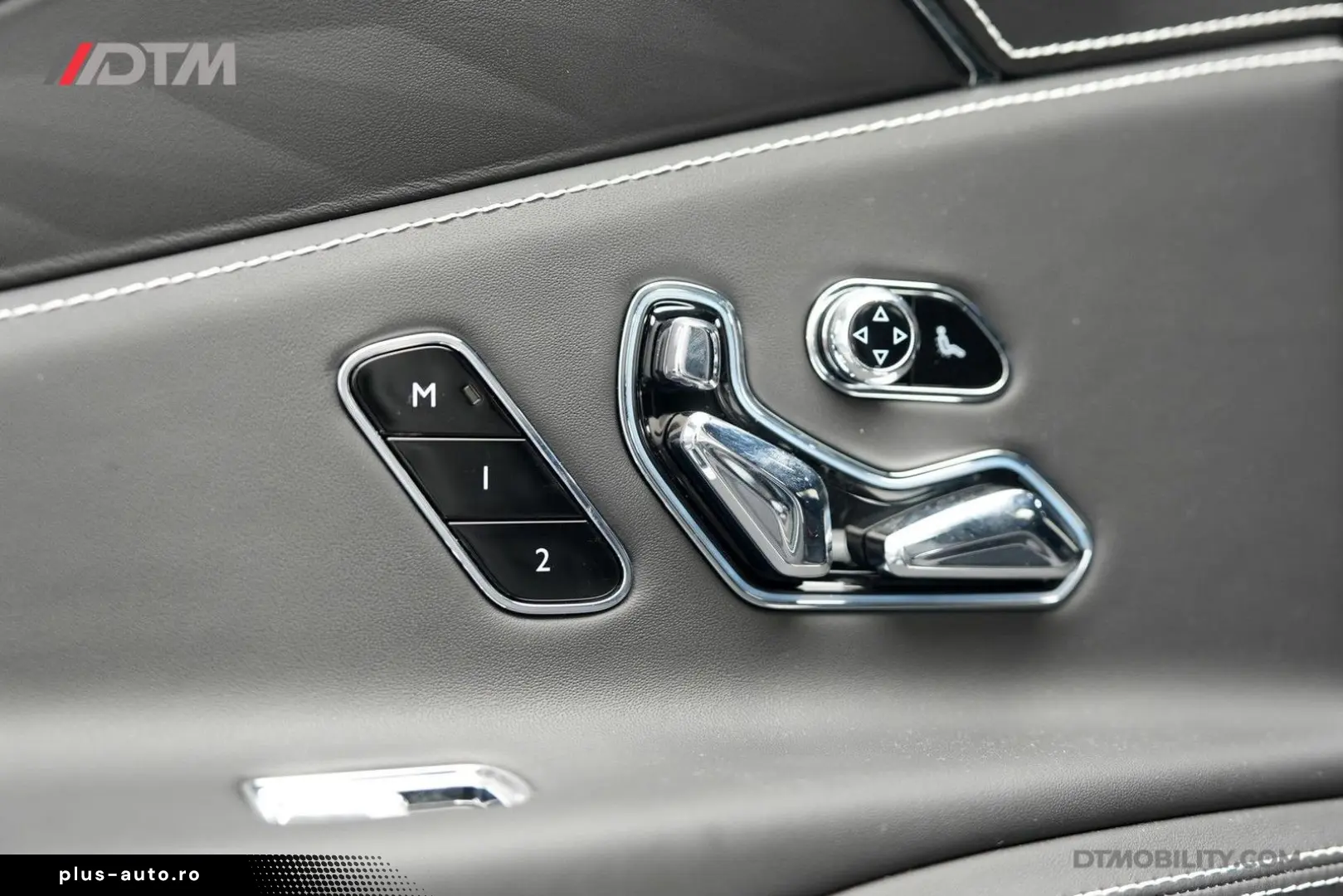 BENTLEY Flying Spur 6.0 W12 Mulliner   Black Line   Illu