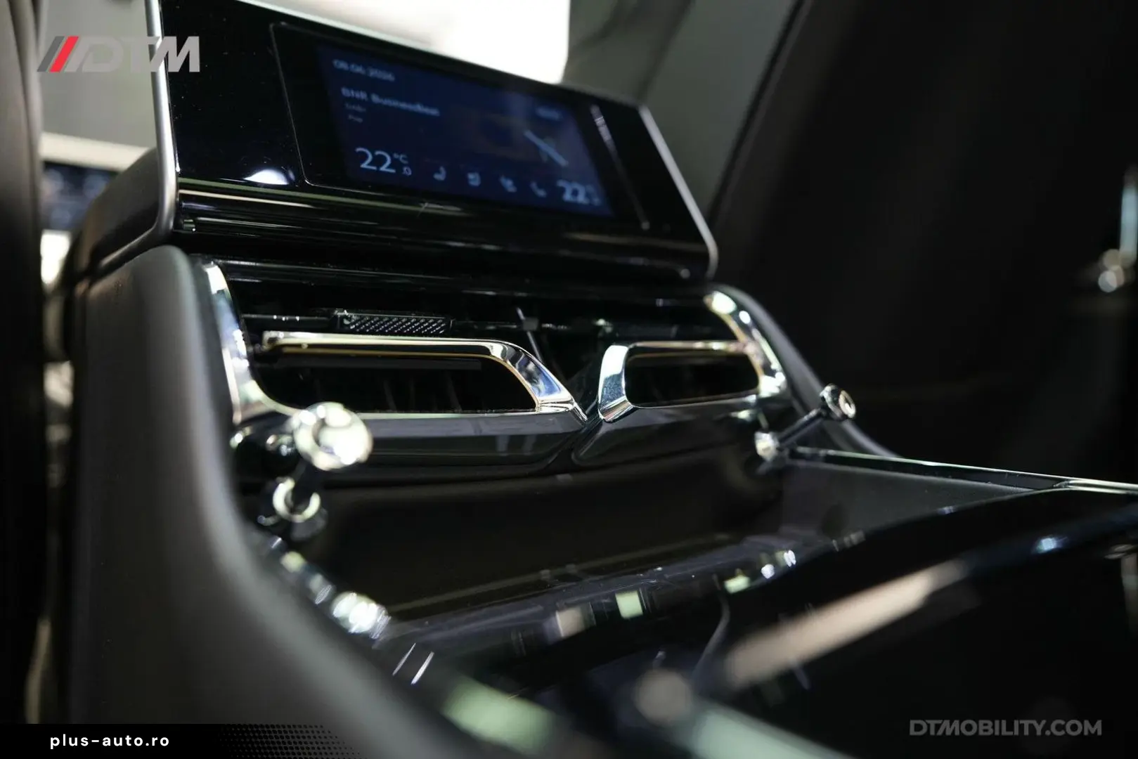 BENTLEY Flying Spur 6.0 W12 Mulliner   Black Line   Illu