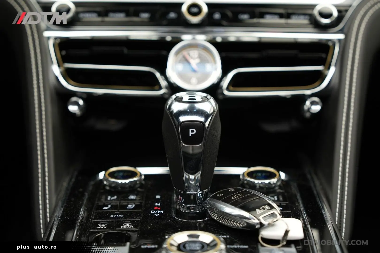BENTLEY Flying Spur 6.0 W12 Mulliner   Black Line   Illu