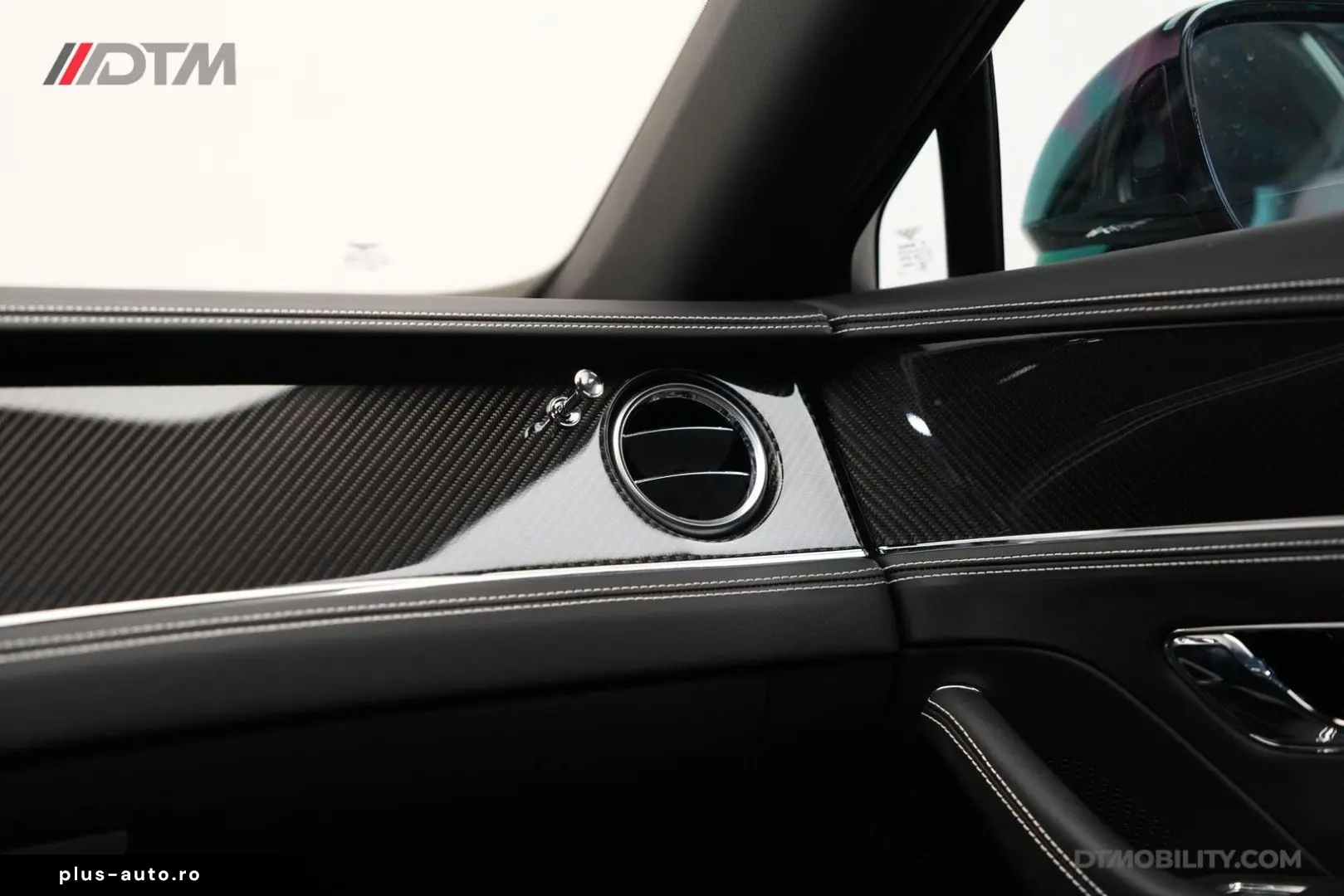 BENTLEY Flying Spur 6.0 W12 Mulliner   Black Line   Illu