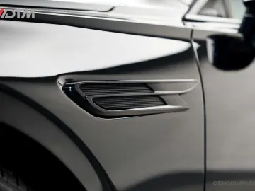 BENTLEY Flying Spur 6.0 W12 Mulliner   Black Line   Illu