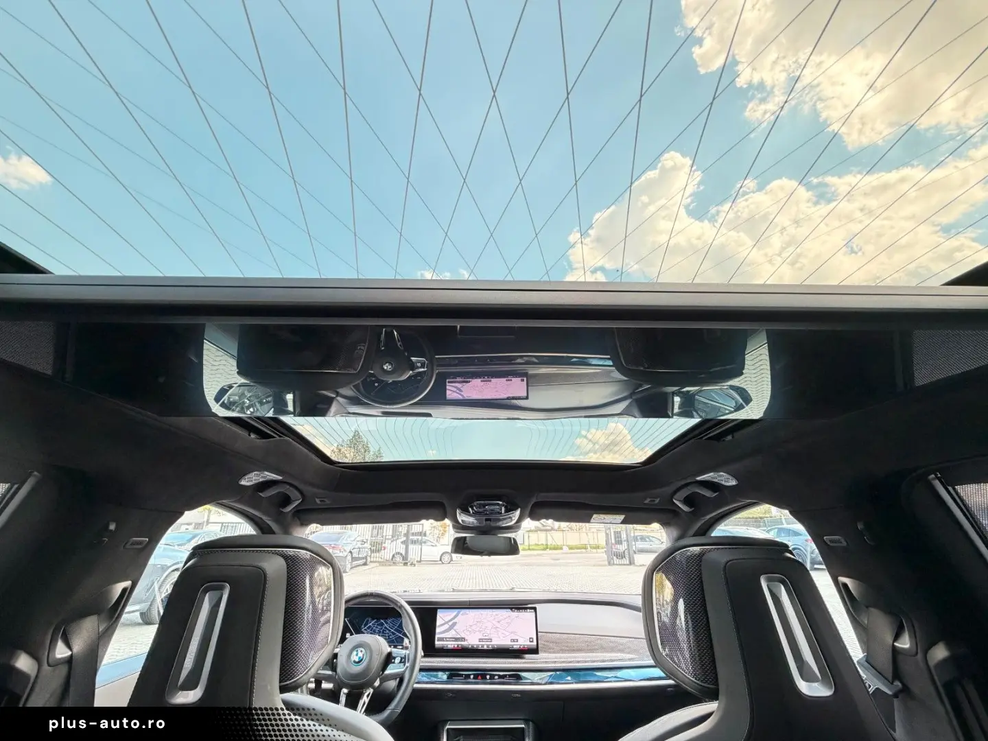 BMW M760e xDrive Two Tone Individual 3xTV SkyLounge