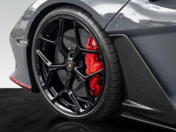LAMBORGHINI Revuelto   Extended Carbon Ext.   Livery Pack