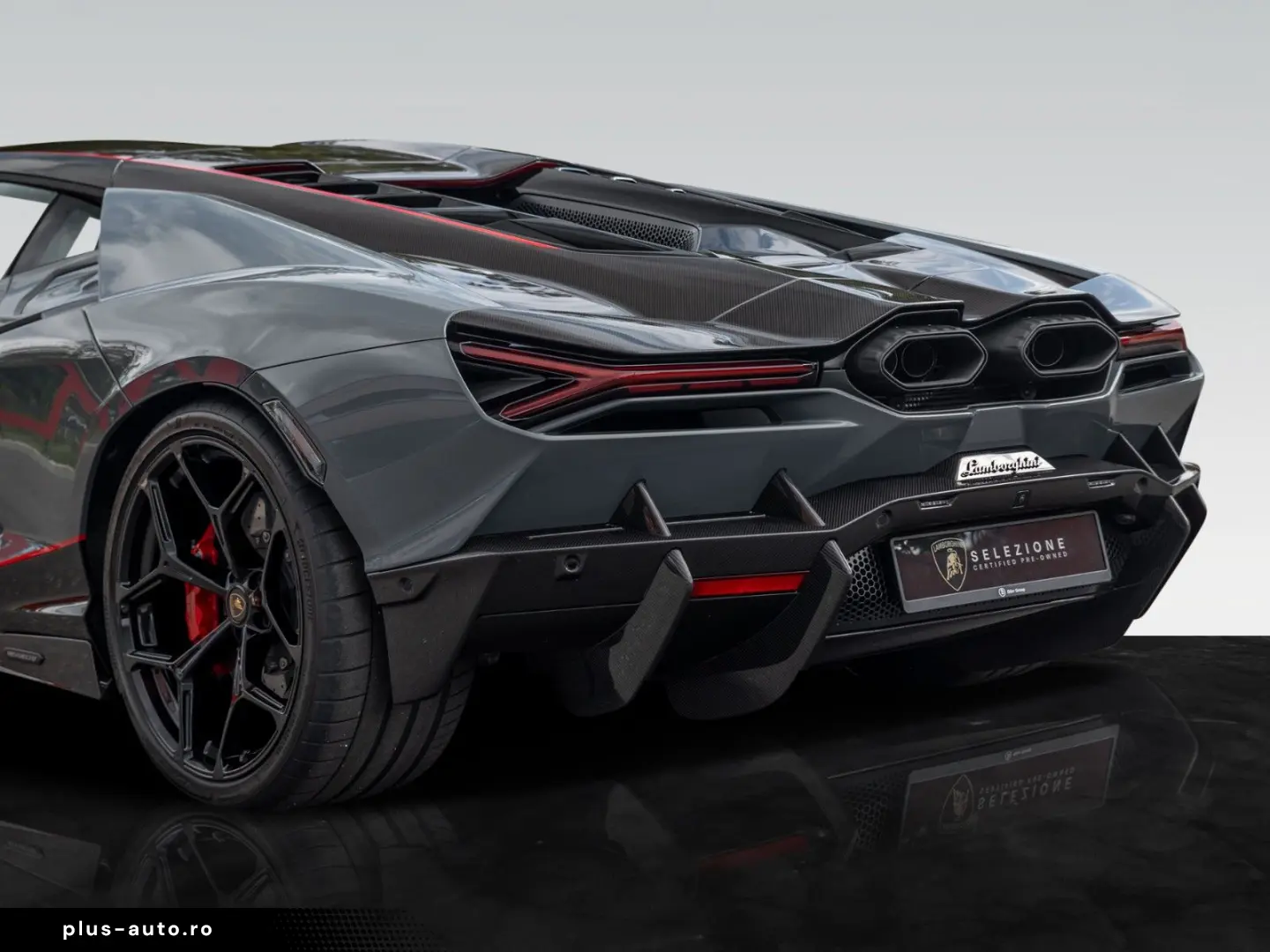 LAMBORGHINI Revuelto   Extended Carbon Ext.   Livery Pack