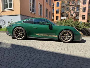 PORSCHE 911 GT3 Touring Paket