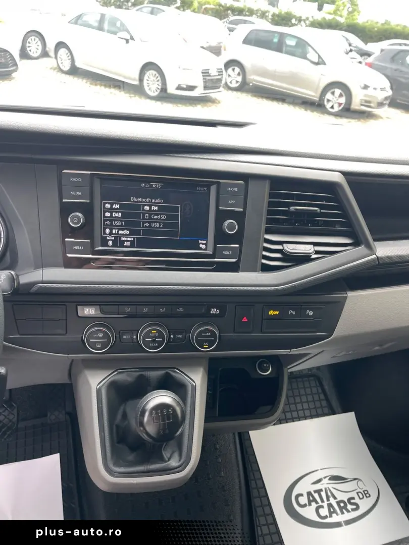 Volkswagen Caravelle